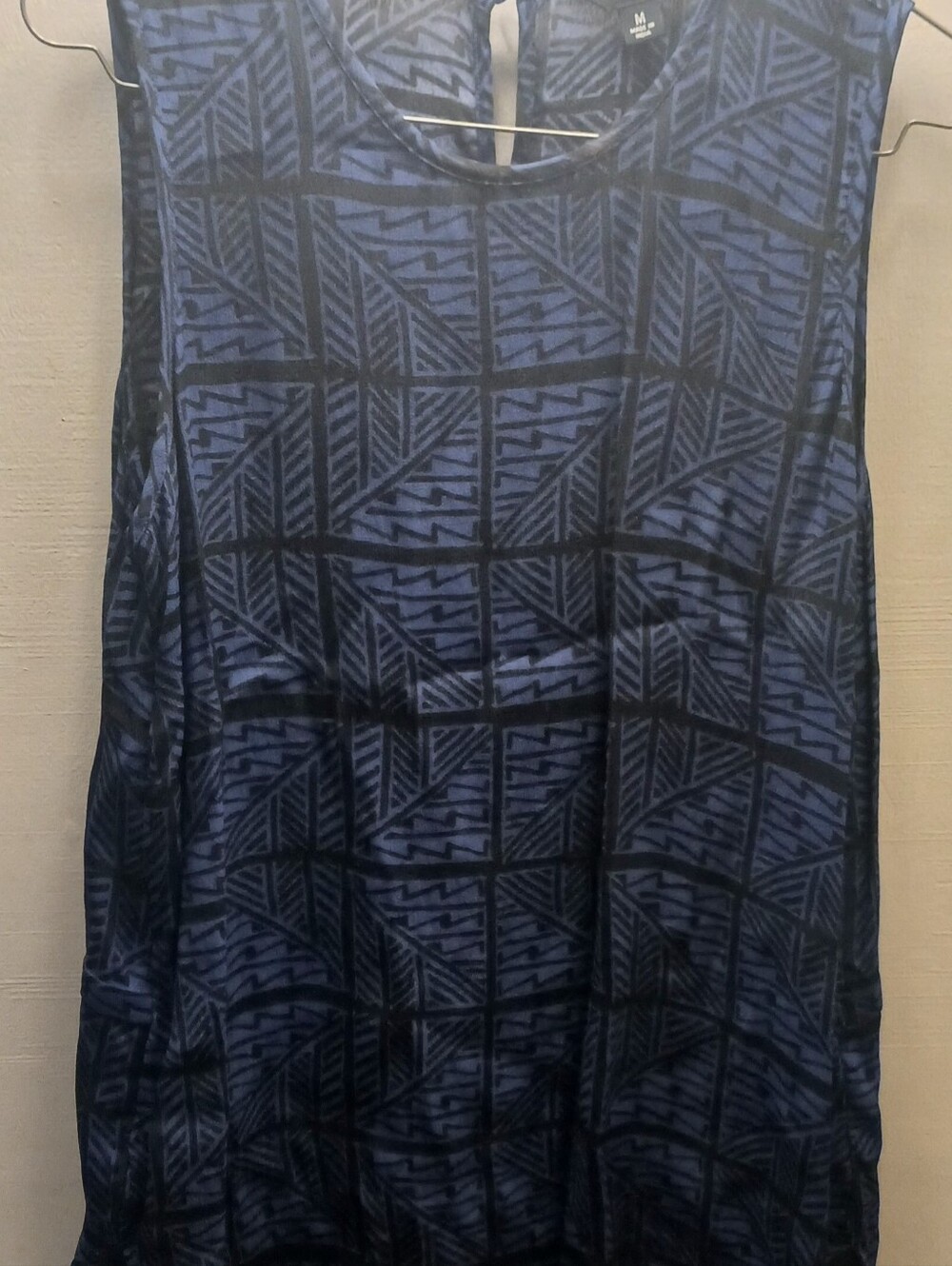 Sleeveless Geometric Print Top - Navy/Black